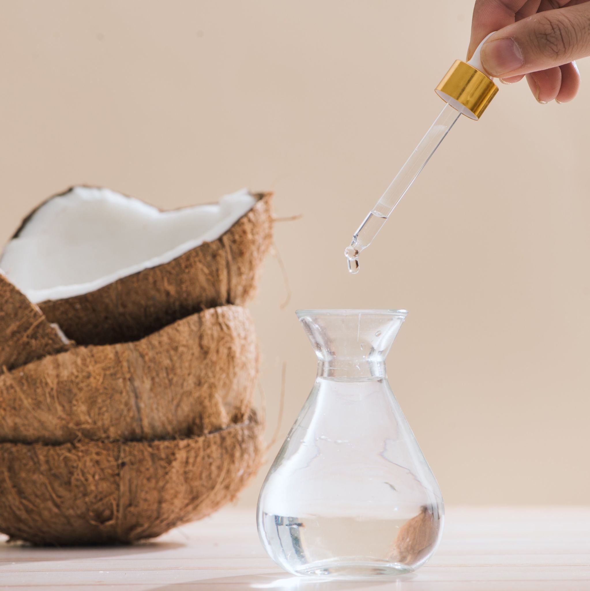 Caprylic/Capric Triglyceride Liquid